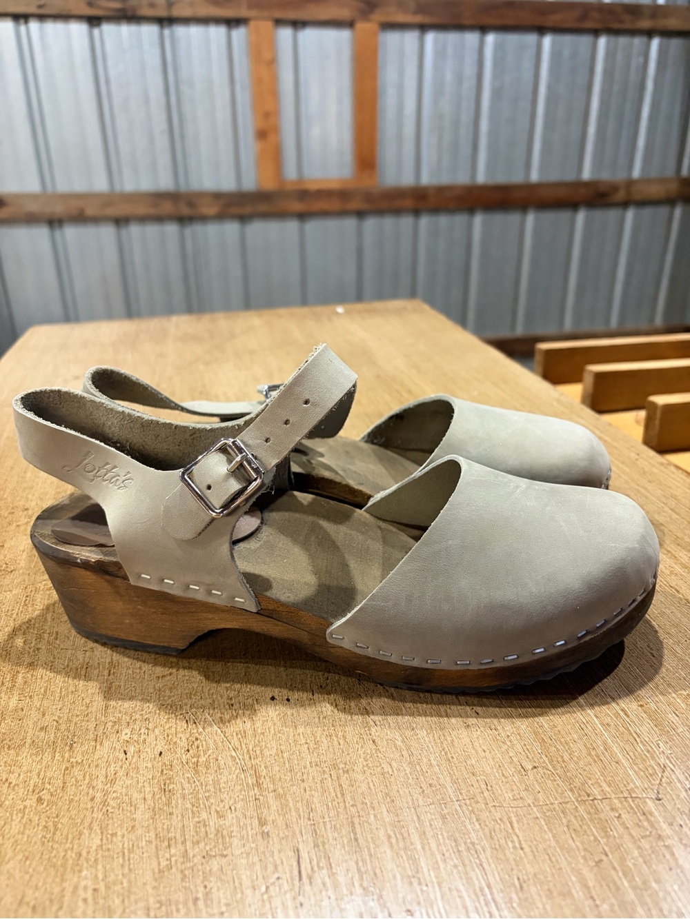 Light Gray Lotta From Stockholm Clogs